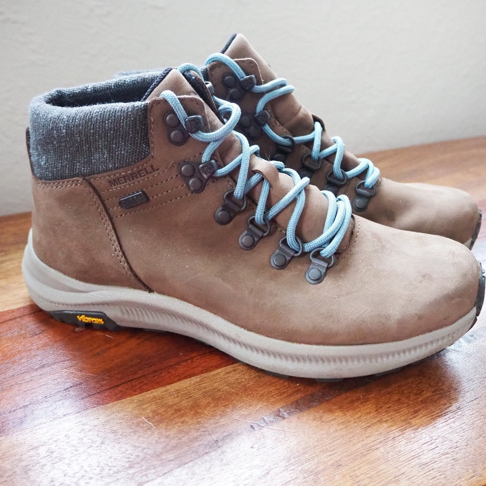 Women's Size 7.5 Merrell Ontario Waterproof Hiking Boots
